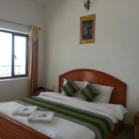 Bright Sunny Pines Hotel & Resort Lansdowne Extérieur photo